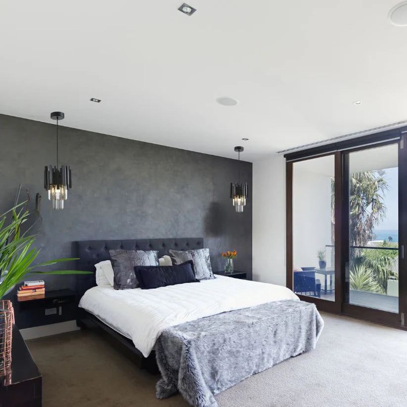 Regina 1 Light Pendant