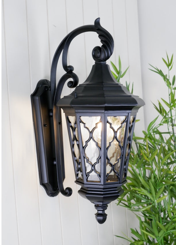 Brinley Outdoor Light