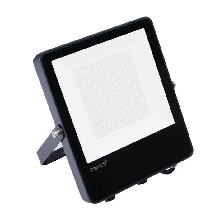 Blaze Pro Tri-Colour & Tri-Wattage 100w/150w/200w Flood Light