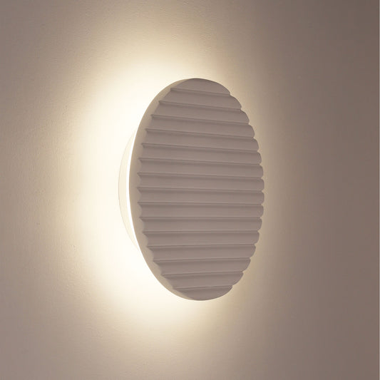 DOT.20 Scalloped Plaster Wall Light