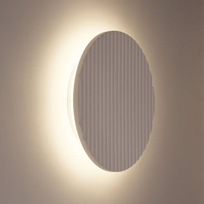DOT.25 Scalloped Plaster Wall Light