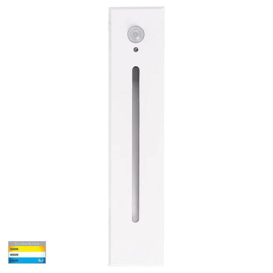 Paso Recessed LED Step Light Black or White with Sensor