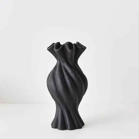 Gustel Twist Vase Collection