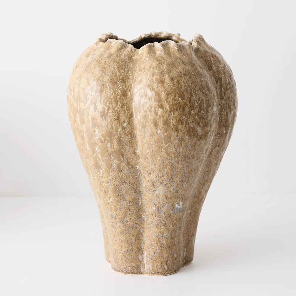 Nagio Vase