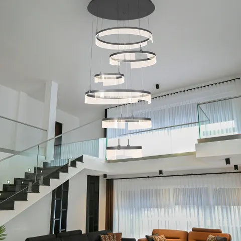 Lando 6 Ring Pendant