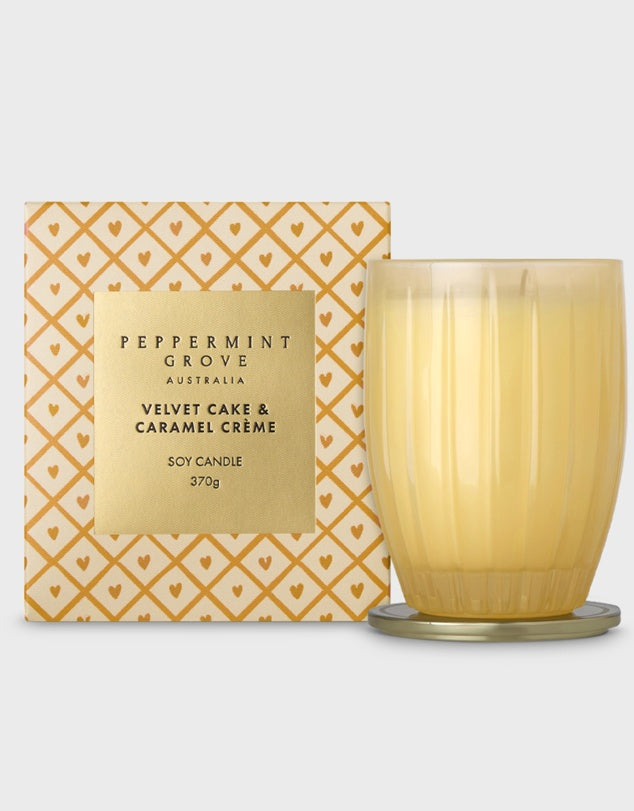 Velvet Cake & Caramel Crème Soy Candle 370g